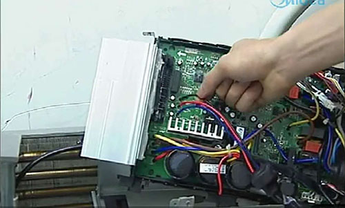 丹寨美的空调电话是多少